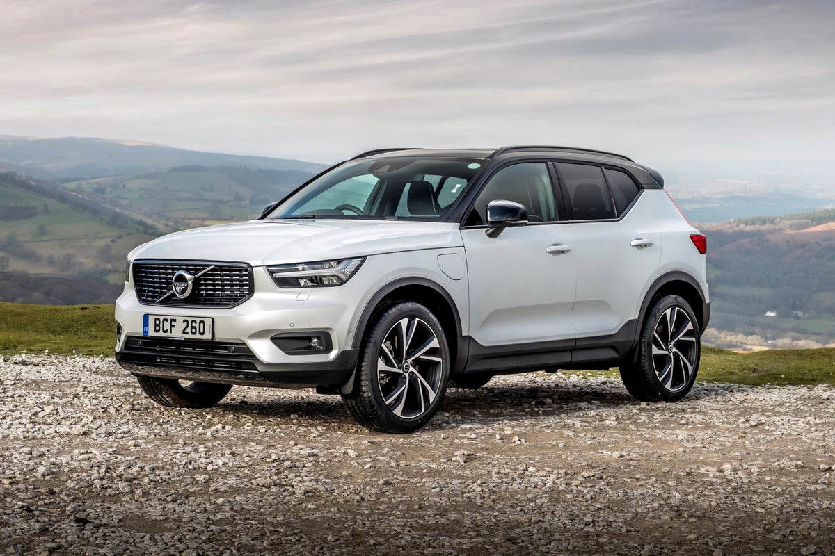 Volvo XC40 Recharge Review | heycar